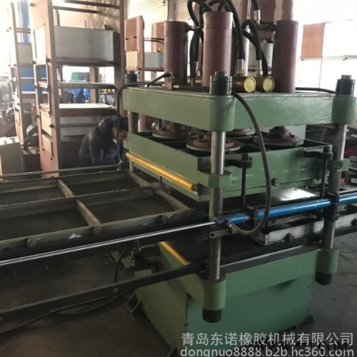 东诺橡胶机械XLB-D1100X1100X2 平板硫化机图1