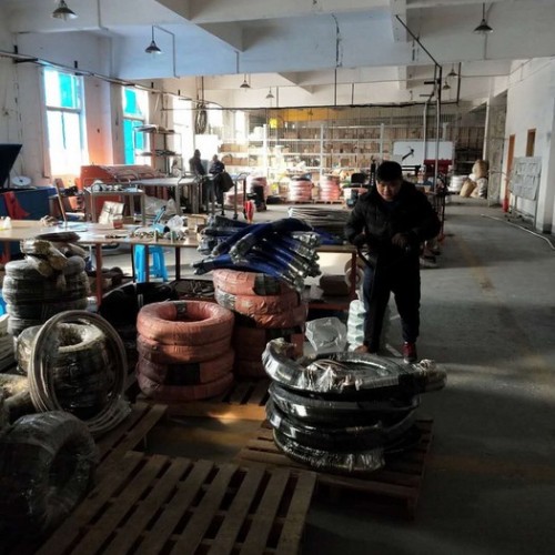 加工定做高压油管油管总成钢丝编织橡胶管高压软管耐高温高压软管注塑机管挖掘机管图6