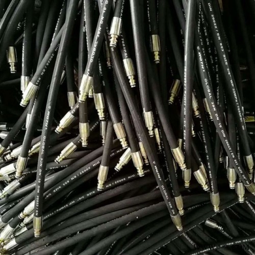 泽鑫  高压油管  批发  各种型号  黑色橡胶管  钢丝编织胶管   液压油管图4