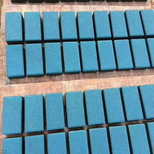 氧化铁红彩砖专用颜料 水泥调色 ** 彩色透水用颜料 彩色混凝土专用颜料 仿琉璃瓦 彩色橡胶管 耐磨地坪专用颜料图2