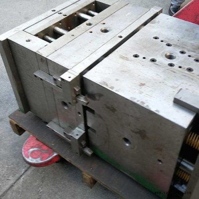 塑胶模具制造注塑深圳恒兴昌塑胶模具制造厂 开模注塑加工 塑胶模具制造图2