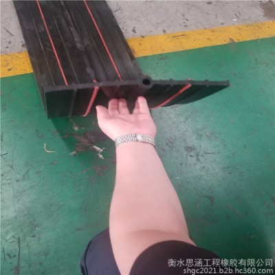 思涵 中埋式钢边橡胶止水带 EVA塑料止水带 CB氯丁橡胶止水带厂家图2
