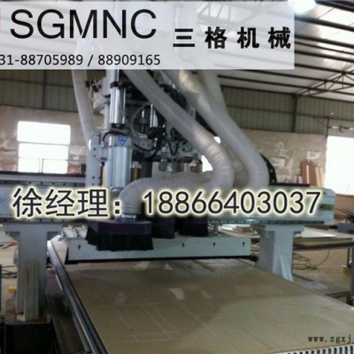 郑州造型吸塑门自动换刀加工中心价格图5