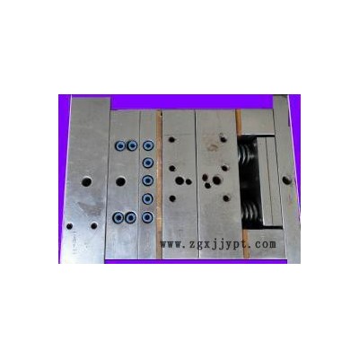 液态硅胶射出成型注塑模具加工 奶嘴模具加工图2