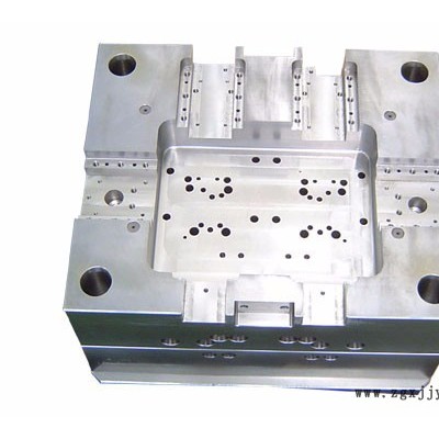 塑胶模具厂 专注安全帽开发塑胶注塑模具加工定做图8