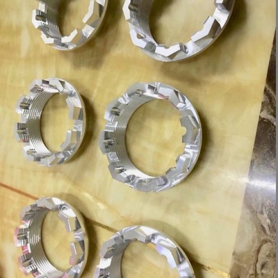 深圳**；POM零件加工定制，pom垫片加工定制，pom螺丝加工定制，赛钢加工定制，非标零件加工，塑胶零件加工图2