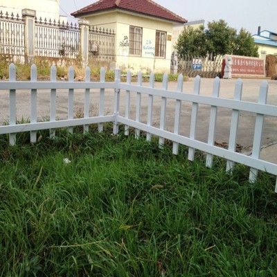 **pvc草坪护栏pvc花园护栏pvc公园护栏质量保证