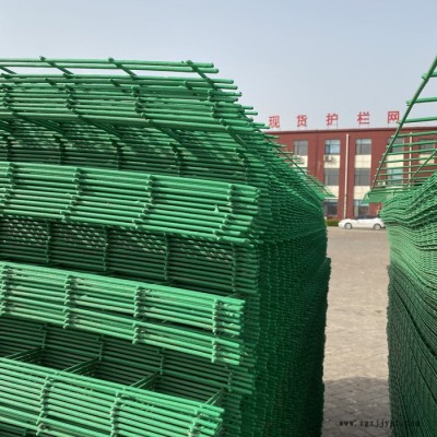 波形护栏网 公园护栏网 生产工序 pvc护栏网图2