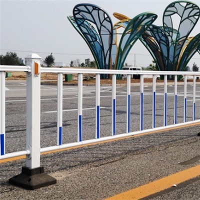 pvc塑钢护栏 道路护栏 浸塑市政护栏 泓磊定制厂家图2