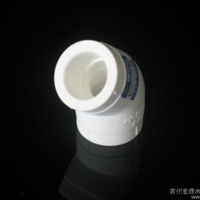 无规共聚丙烯( PP-R)管材在冷热水输送工程中采用热熔接技术，其综合技术性能和经济指标优于镀锌管、UPVC管、铝塑稳态图3