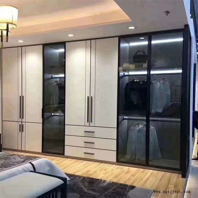 森林羽木业厂家出售专业定做pet高光板高光板加工视频pet高光板报价江苏三胺纸贴面高光板petg高光板厂  欢迎咨询图4