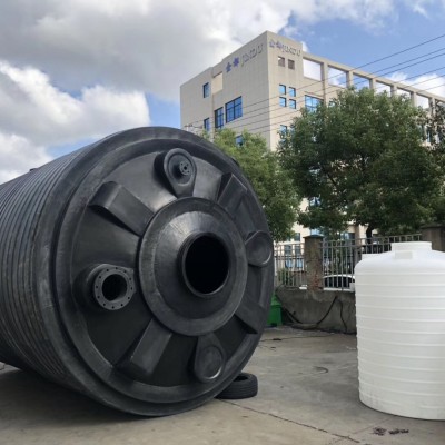 宁波辰煜滚塑容器出售8吨脱色剂储罐 水处理剂塑料桶  混凝剂水箱图2