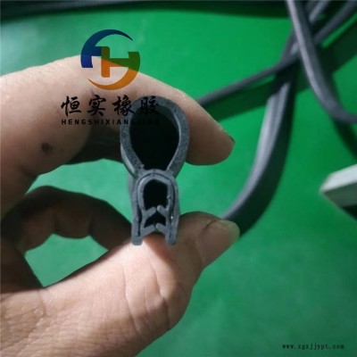 设备箱柜卡扣式密封条 U型阻燃钢丝胶条图1