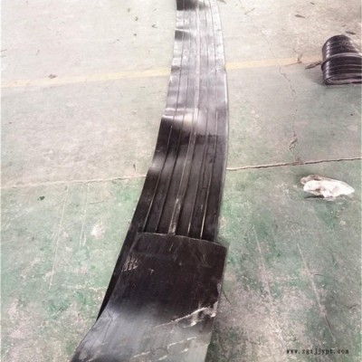 中埋式中孔型钢边橡胶止水带 500*10变形缝用止水带简介图1