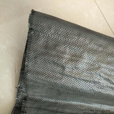 山东防草布园艺地布 透气透水黑色除草布 农用果园盖草布图1