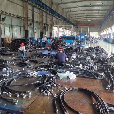 高压胶管总成  金属软管总成   高温蒸汽胶管   云科橡塑  高压胶管总成  6mm-200mm  欢迎来电