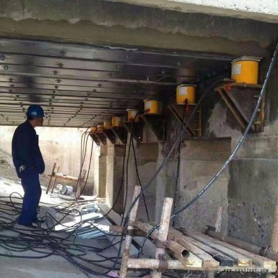 迈威橡塑 专业施工队伍 承接工程 路桥养护维护施工公路桥梁板式橡胶支座更换 支座加固调整 橡胶支座维护维修 桥梁支座安装图1