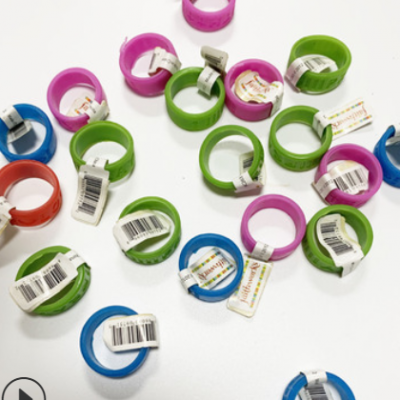 定制创意彩色硅胶戒指凹凸刻字印刷欧美流行指环