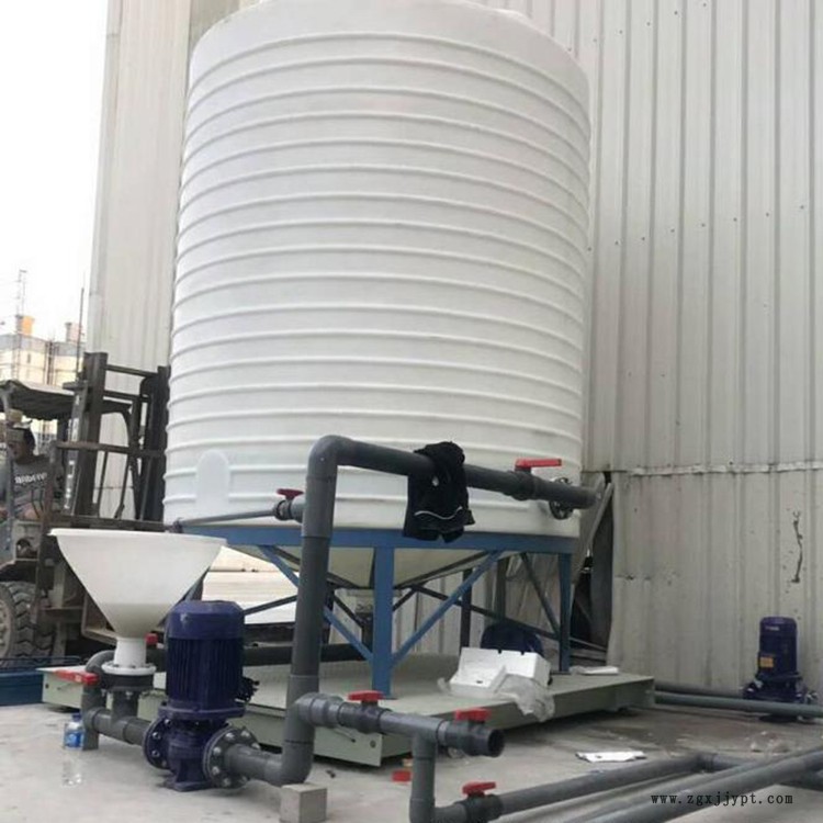 甬诚滚塑 5吨配水容器 10方黑色塑料容器 立式化工容器