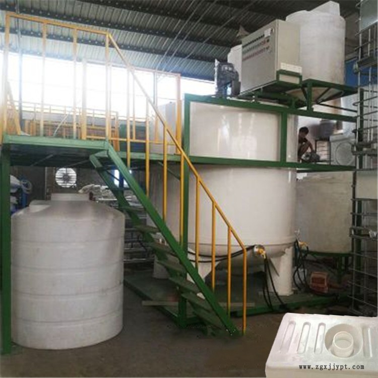 甬诚滚塑 5吨生活容器 10方外加剂复配塑料容器设备 药剂储存作为搅拌化工容器