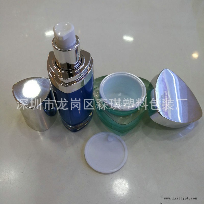直销化妆品套装 30克三角形膏霜瓶面霜瓶 30ml三角形乳液瓶套装示例图4