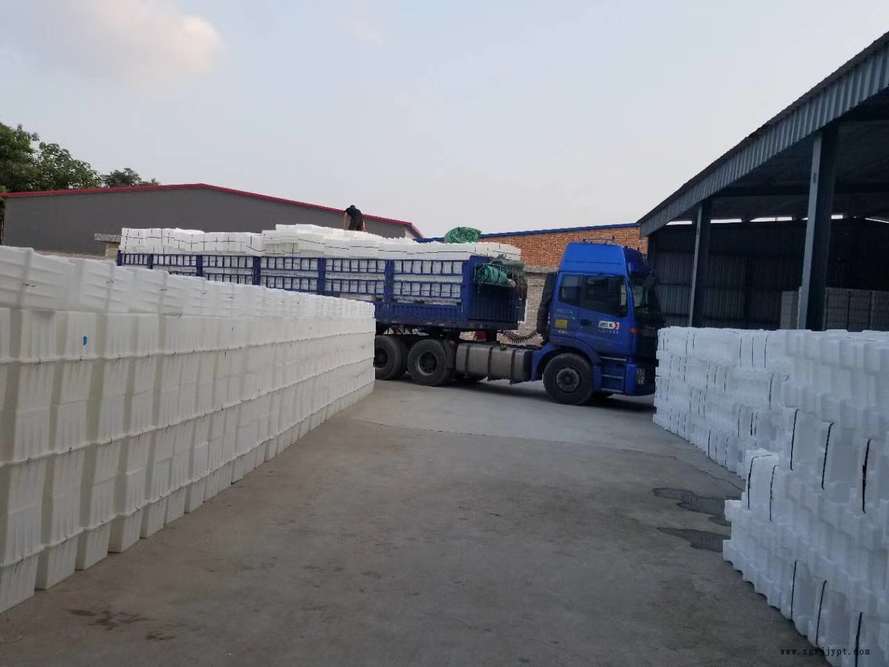 塑料模具厂家.jpg