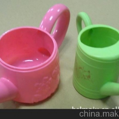 提供洒水壶的吹塑模具制造及产品吹塑加工图5