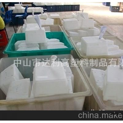 专业滚塑加工 塑料水箱 油箱 滚塑加工 异形中空容器图2