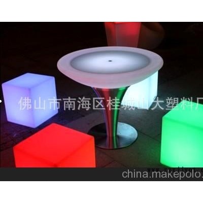 LED发光户外家具 塑料发光桌子 LED发光圆桌 滚塑led发光圆桌图4