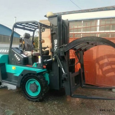 厂家供应  实心轮胎 支持定做山东凯大CPCY-30 四驱后转向越野叉车，操作轻松舒适图3