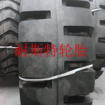 50装载机铲车半实心轮胎 23.5-25 L-5 矿山深花纹40层级 玻璃厂用图2