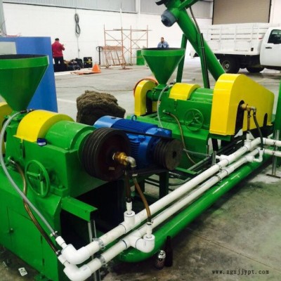 厂家批发 青岛东诺橡胶机械 全自动30-100目 废旧轮胎 精细胶粉 磨粉机生产线