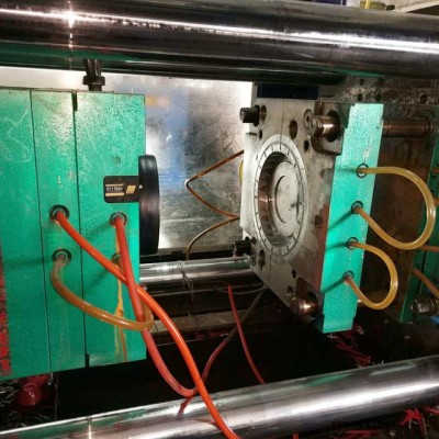 ABS塑料外壳包胶注塑模具设计开模 上海塑料外壳模具加工厂家图2