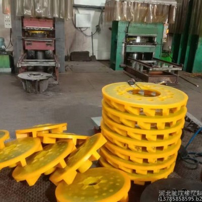 橡塑制品、浮选机定子转子、橡胶衬板、筛网、旋流器、胶管、密封件、金属软管、补偿器、砂泵护套、管道输送带、尼龙制品、聚氨酯图3