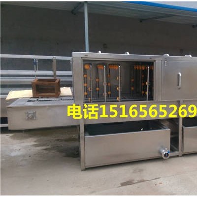 塑料箱喷淋清洗机找诸城佳品  2-4-6-8-10洗箱机各种型号 塑料箱清洗机