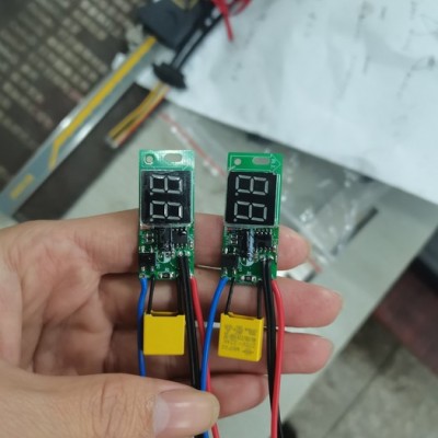 温度显示器低压注塑模具及胶料图7