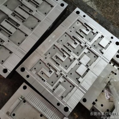 汽车传感器线路板低压注塑模具，胶料