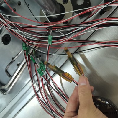 低压注塑模具图6