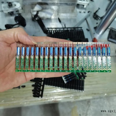 电子芯片线路板低压注塑模具，胶料 低压注塑机图6