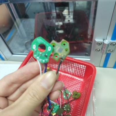 农用机械线路板线束防水，防尘低压注塑模具，胶料图3