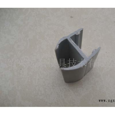 塑料汽车门皮挤出模具图3