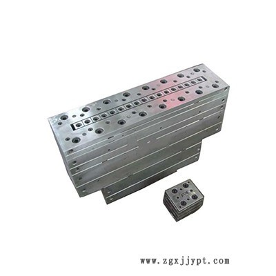 挤出模具 PVC挤出模具 封边条模具 门窗异型材模具 各种管材模具图6