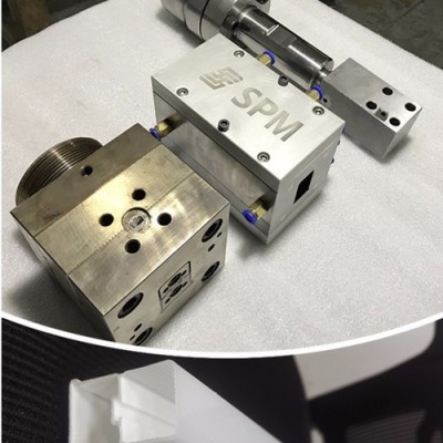 LED PC一体化共挤灯管挤出模具 专业定制各式PC灯管灯罩三防灯异型材管材条材塑料挤出模具 塑料挤出模具厂家图5