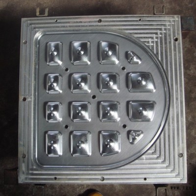 异形开发 滚塑模具 滚塑模具加工图5