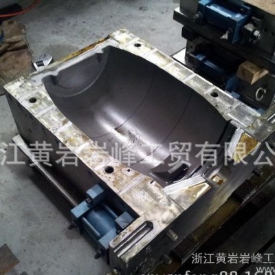 供应岩峰吹塑模具60L大桶吹塑模具图2
