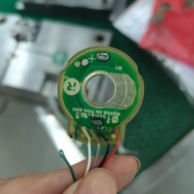 汽车传感器PCB低压注塑包胶模具，胶料图6