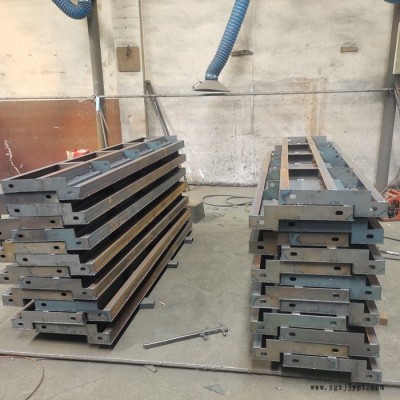 保定元然模具供应厂家 防护墙模具 AB防撞墙钢模具 AB防护墙模具 模板高铁三墙预制模板 头源厂按需定制 元然模具图5