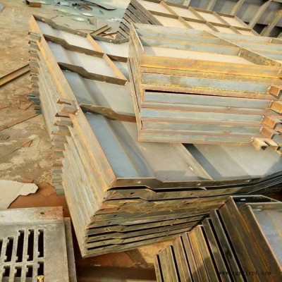 建信模具 防撞墙模具 挡土墙钢模具图6