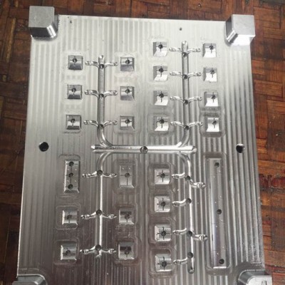 西诺机械键盘模具高精度高要求塑料注塑模具图2
