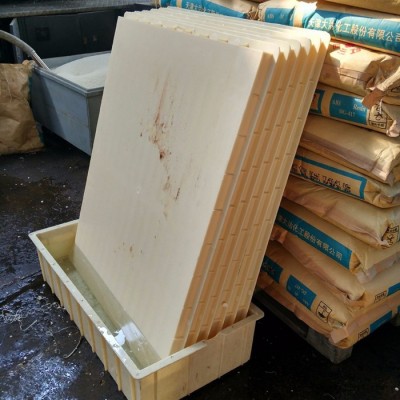 保定市永大塑料制品有限公司专业生产RPC盖板模具 菱形 方形 各种型号齐全图7